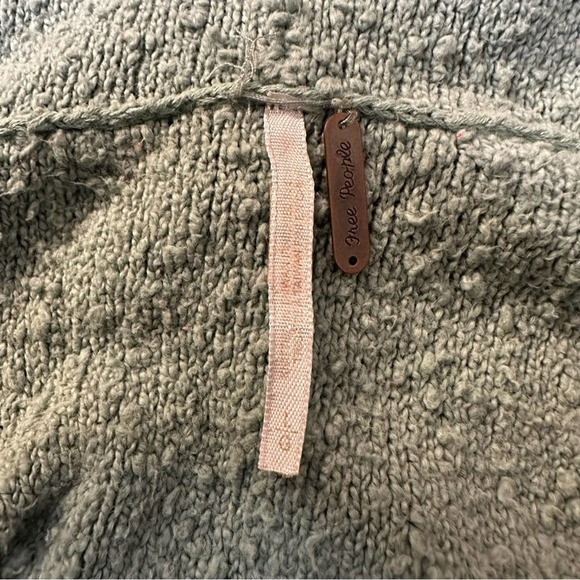 Free People Found My Friend Nubby Knit Hoodie Sweater Green- L - Picture 8 of 8